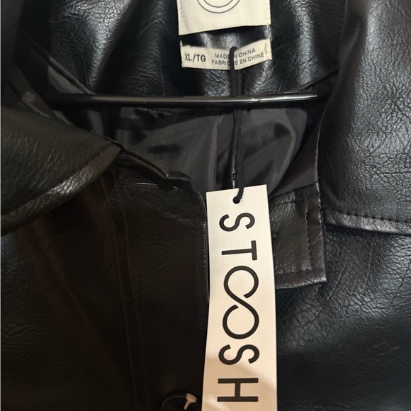 Stoosh Women's Classic Black Leather Jacket - Picture 5 of 5